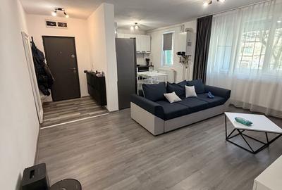 Apartament cu 4 camere decomandat în Central - 2