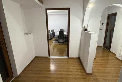 Apartament cu 3 camere decomandat în Exterior Vest - 3