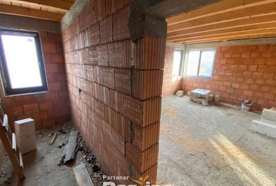 Casă cu 4 camere în Ciritei - 10