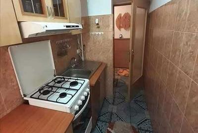 Apartament cu 3 camere semidecomandat în Alexandru cel Bun - 2