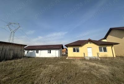 Casă cu 6 camere cu Teren 1000 Mp în Central - 1