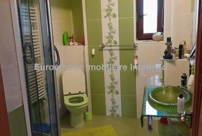 Vilă de vânzare cu 5 camere, regim de înălțime P+1 zona - 12