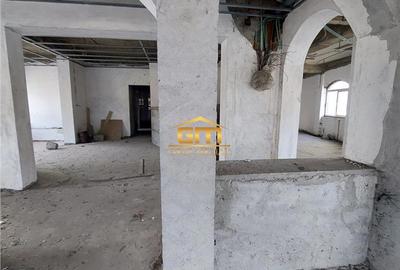 Spațiu comercial, de 220 mp, în Milcoiu - 2