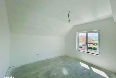 Casă cu 4 camere cu Teren 416 Mp în Cristian - 3