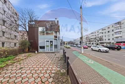 Spațiu comercial, de 207 mp, în Mioriței - 2