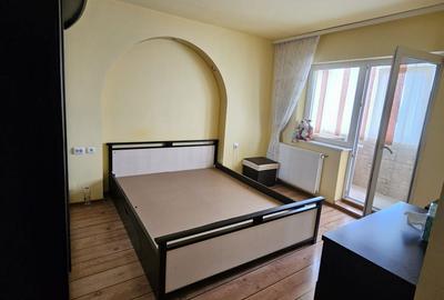 Apartament cu 4 camere decomandat în Central - 2