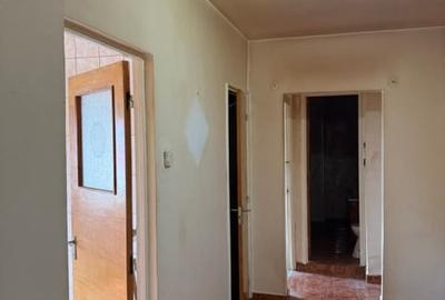 Apartament cu 2 camere decomandat în Olteniței - 10