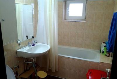 Apartament cu 3 camere decomandat în Central - 10