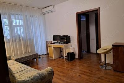 Proprietar vand apartament 2 camere Proprietar vand apartament 2 camere - 6