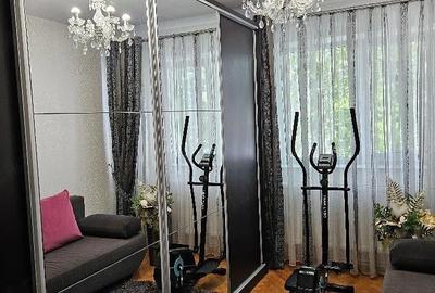 Apartament cu 4 camere decomandat, mobilat în Central - 3