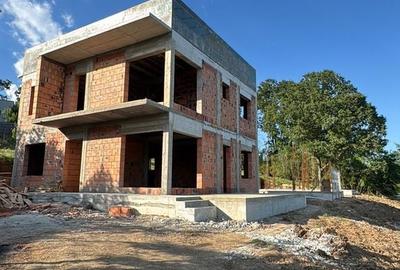 Casă cu 5 camere cu Teren 450 Mp în Brănești - 6