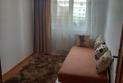 Apartament cu 3 camere decomandat în Lipovei - 3