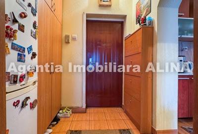 Apartament cu 2 camere decomandat în Gojdu - 16