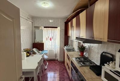 Apartament cu 3 camere decomandat în Păcurari - 3
