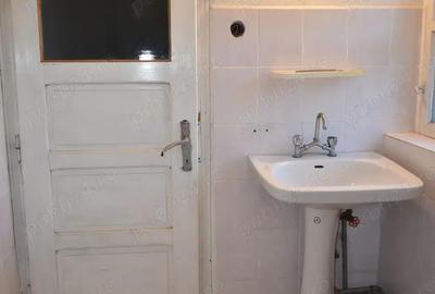 Casă cu 4 camere cu Teren 1915 Mp în Central - 3