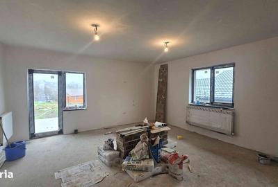 Casă cu 3 camere decomandat cu Teren 540 Mp în Miroslava - 2