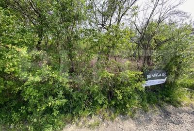 Teren de 1527 mp, în Central