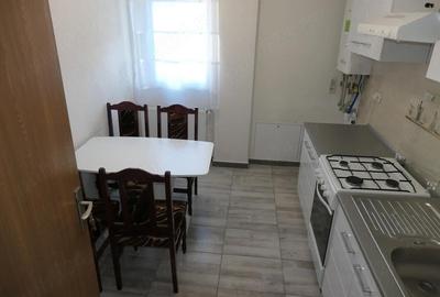 Apartament cu 3 camere decomandat în Central - 2