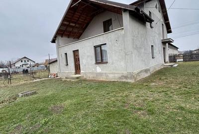 Casă cu 4 camere cu Teren 1090 Mp în Central - 18