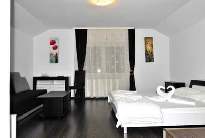 Casă cu 4 camere în Central - 2