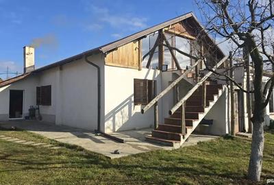 Casă cu 2 camere cu Teren 3148 Mp în Central - 2