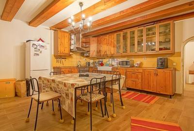 Casă cu 16 camere cu Teren 1368 Mp în Timișu de Sus - 35