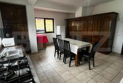 Casă cu 12 camere cu Teren 530 Mp în Colibița - 12