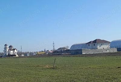 Teren de 3000 mp, în Palas - 4