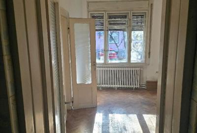 Casa Zona Ultracentrala , 6 cam SC 200 , teren 242, inc oras - 3