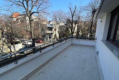 Casă cu 5 camere cu Teren 500 Mp în Primăverii - 5