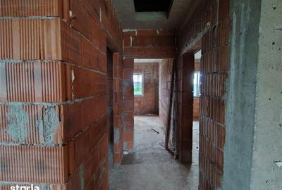 Casă cu 3 camere cu Teren 311 Mp în Moșnița Nouă - 4