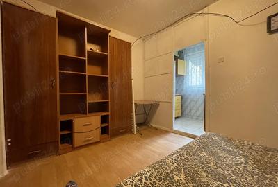 Proprietar vand garsoniera in zona Pia?a Rahova , sect 5 - 6