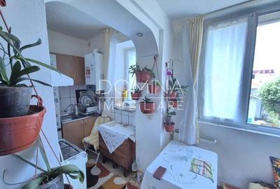 Vanzare garsoniera, in Tg. Jiu, et. 2, str. Slt. M.C. Oancea - zona Grivi?ei - 2