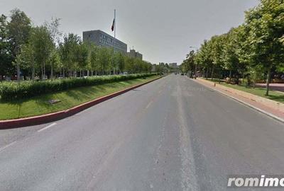 Spațiu comercial, de 40 mp, în Titan