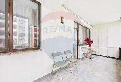 Apartament cu 3 camere decomandat, mobilat în Tractorul - 21