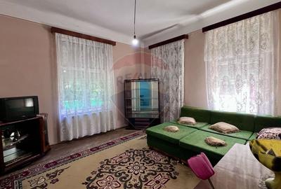 Casa interbelica de vanzare, 4 camere, ultracentral Galati - 5