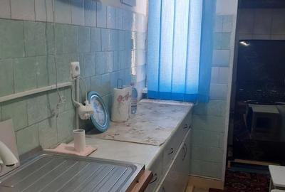 Apartament cu 3 camere semidecomandat în Viziru 1 - 13