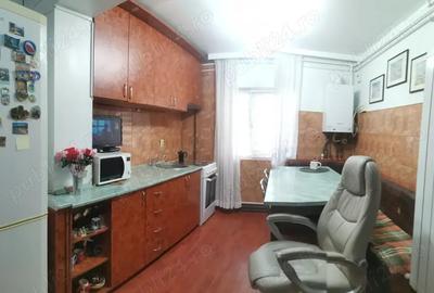 Proprietar, vand apartament 3 camere Arad Alfa - 2