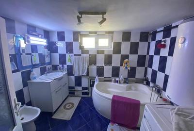 Iaz, Casa la Curete, 9 Camere, Teren 2892 Mp - 1