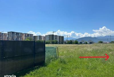 Teren de 700 mp, în Tractorul - 2