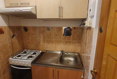 Garsonieră semidecomandată în Lipovei - 2