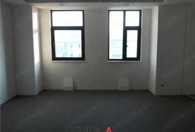 Spațiu comercial, în Aviației - 1