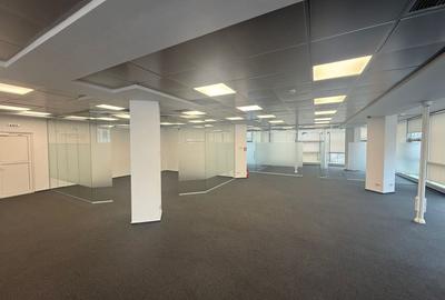 Birou, de 296 mp, în P-ța Victoriei - 1