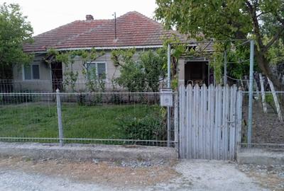 Casă cu 4 camere în Central - 4