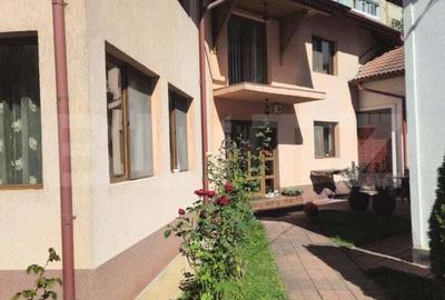 Oportunitate Unica Vila de Vis in Zona Centrala si doua spatii comerciale - 6