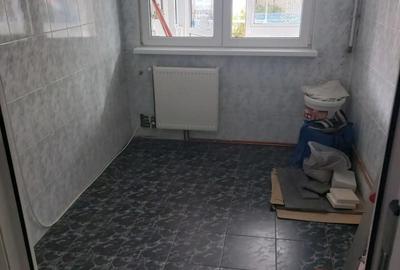 Apartament la parter in Campina pentru firma sau spatiu comercial - 1