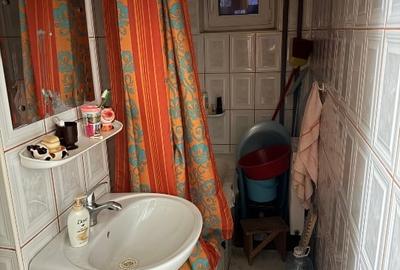 Persoana fizica vand apartament 2 camere decomandat,41,5 mp in Zona Soarelui - 6