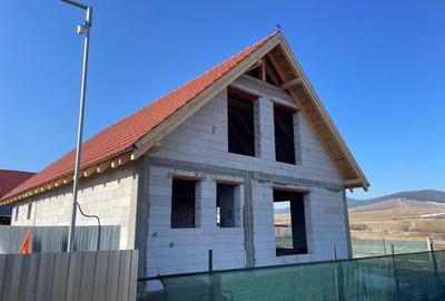 Casă cu 4 camere în Sâncrai - 5