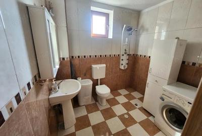 Casă cu 5 camere în Ciarda Roșie