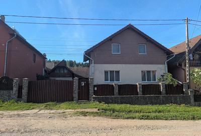Casă cu Teren 3500 Mp în Zăbala - 3